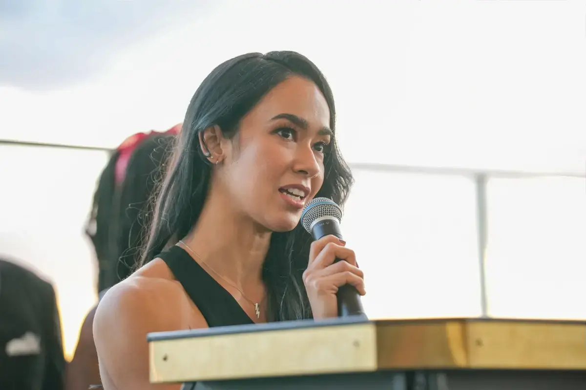 AJ Lee elogia il sostegno di CM Punk e si apre sui cambiamenti della salute mentale della WWE