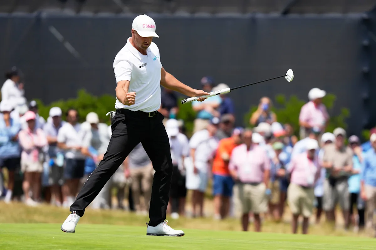 Dall'armadio rotto al leader degli US Open: un anno dopo il suo momento più basso, Wyndham Clark è in piedi sopra il campo