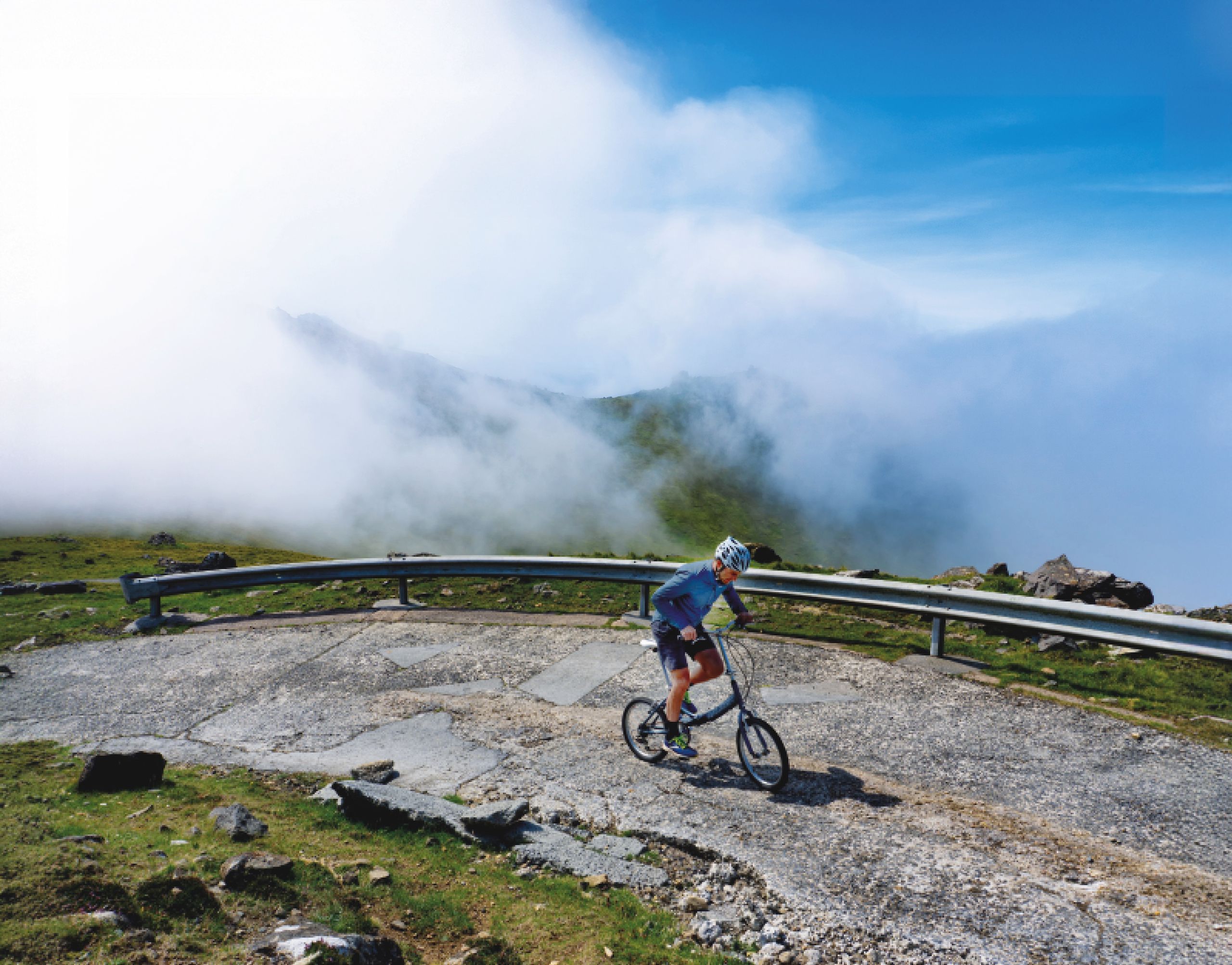 È questo il KOM Strava più lontano del mondo? Per arrivarci ho caricato di nascosto una bicicletta pieghevole su un gommone