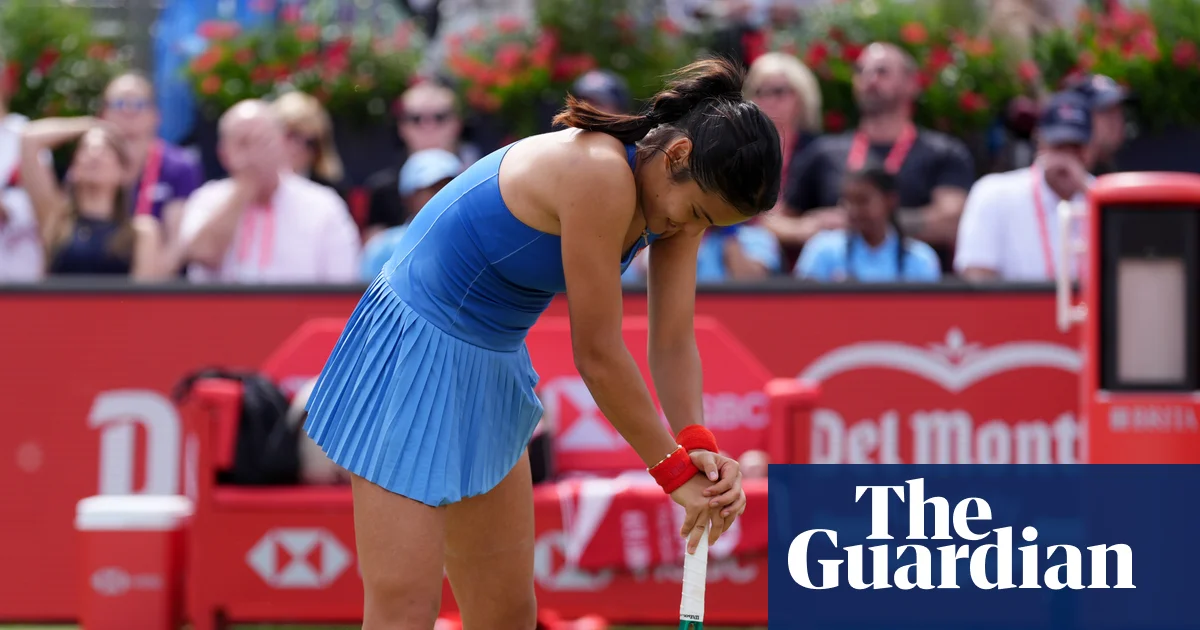 Emma Raducanu reagisce dopo un inizio scioccante ma perde la finale dei Queen contro Donna Vekic | Tennis