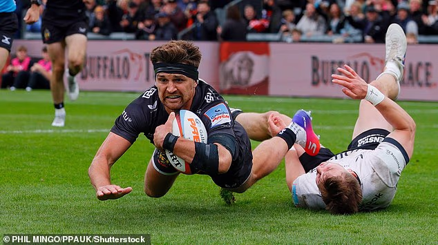 Henry Slade era in ottima forma sabato per l'Exeter contro i Saracens nel PREM