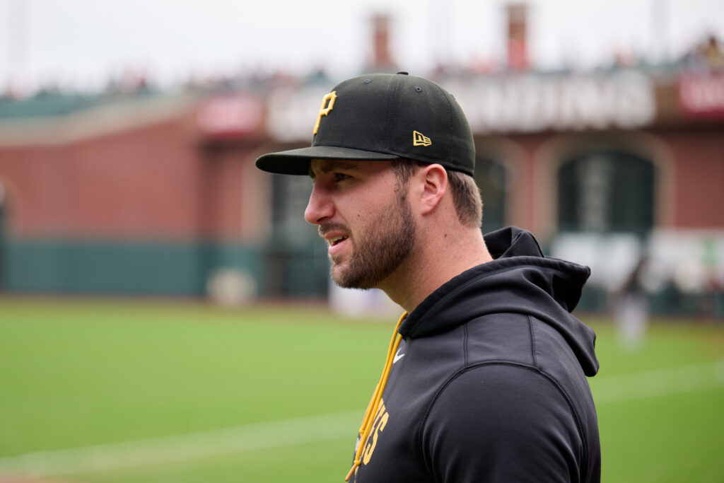 I pirati coraggiosi scambiano Joey Bart per Hunter Stratton