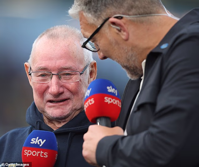 Il padre di Rob Burrow, Geoff, è morto all'età di 74 anni dopo un'instancabile campagna contro la malattia dei motoneuroni