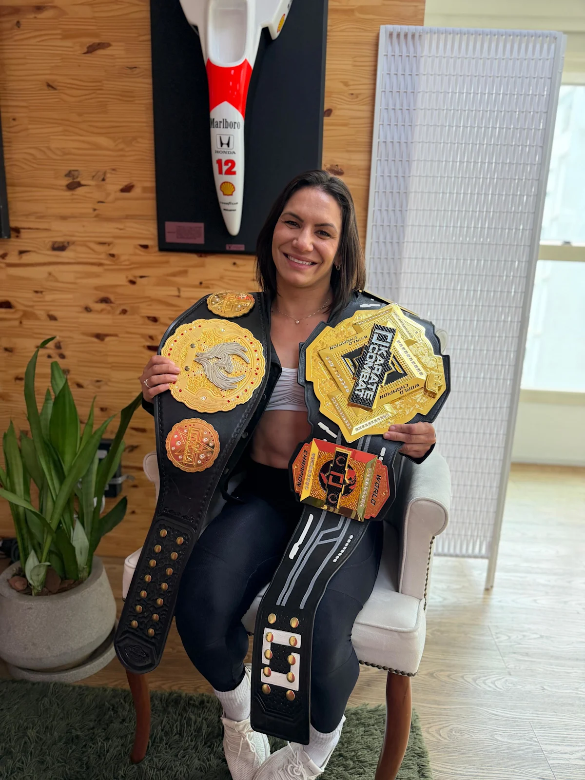 Invicta FC, la campionessa di Karate Combat Elisandra Ferreira punta a collezionare un'altra cintura nella PFL