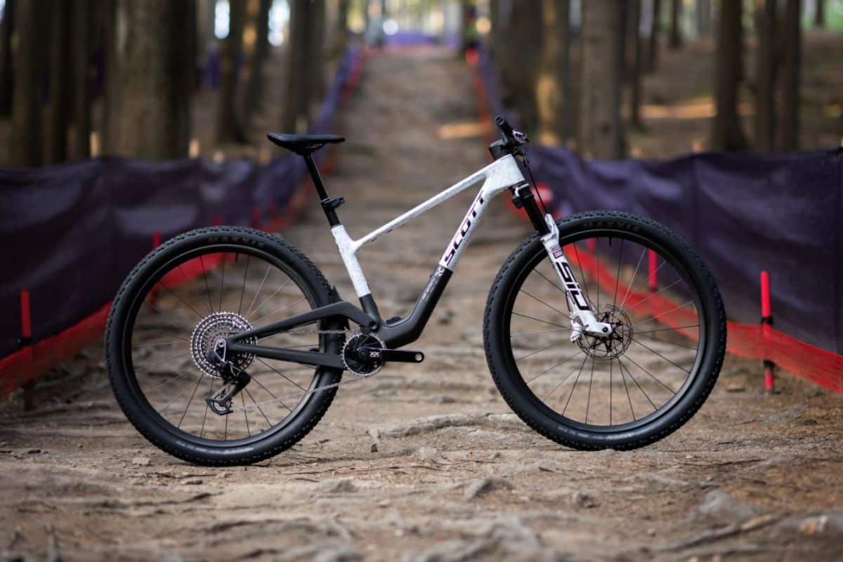 La Scott Spark RC 2027 arriva con una riprogettazione completa della XC Race