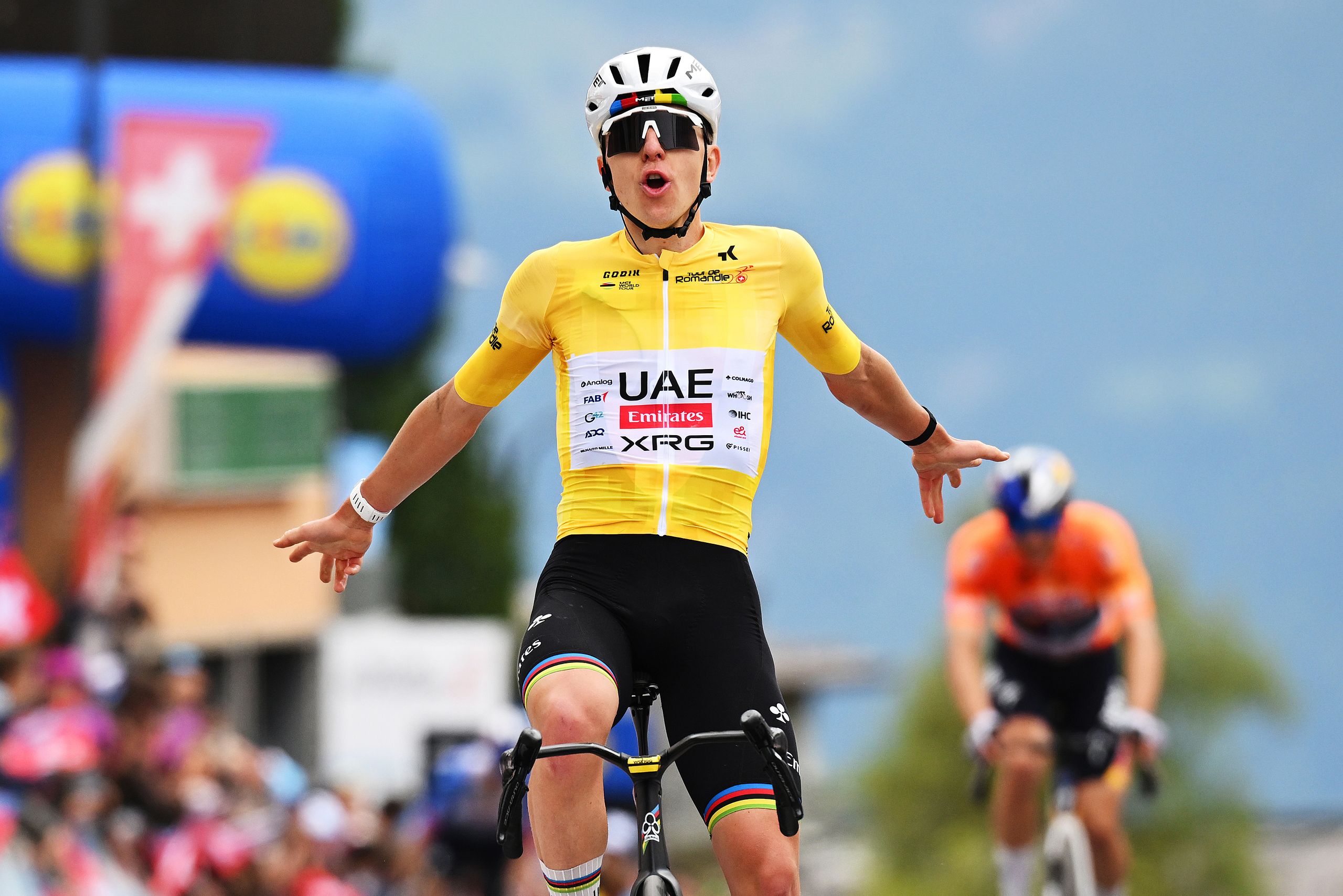 "L'allenamento è andato molto bene": nuova sfida per Tadej Pogačar mentre completa la messa a punto finale del Tour de France al debutto al Tour de Suisse
