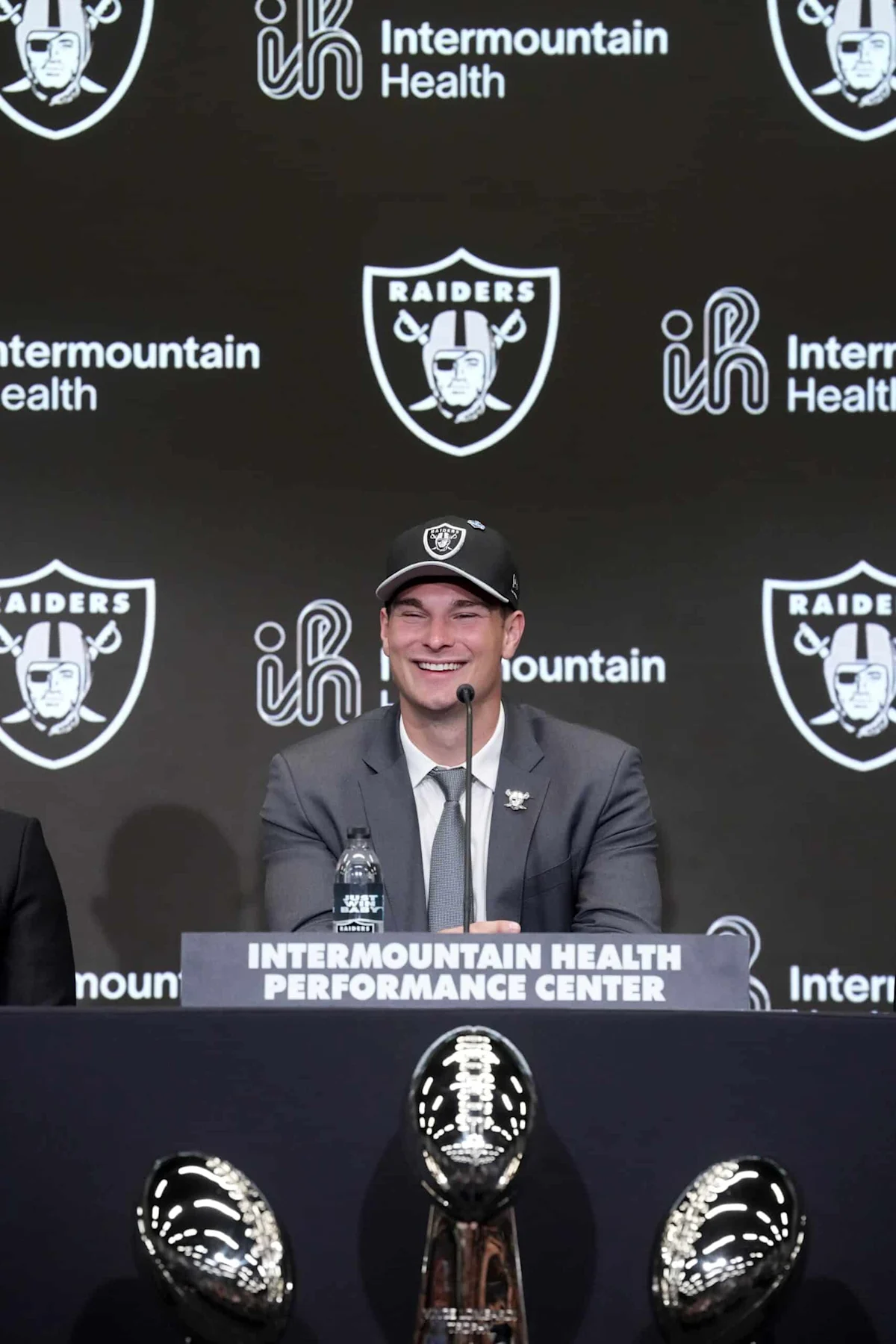 Las Vegas Raiders: questa previsione di Fernando Mendoza è una brutta notizia per Kirk Cousins
