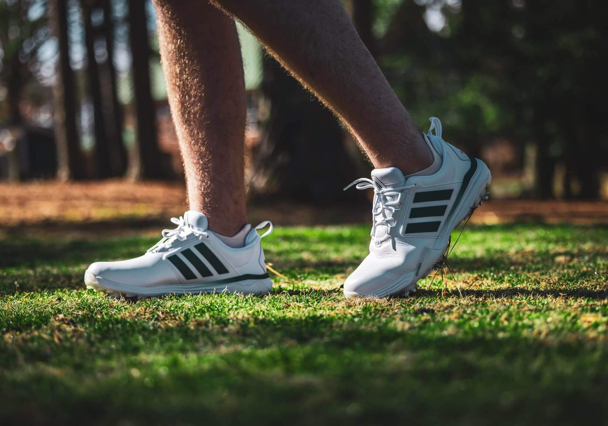 Le migliori scarpe da golf leggere del 2026 (4 da provare)