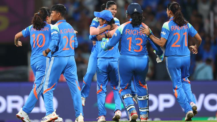 "Non fa molta differenza": l'allenatore delle donne pakistane Wahab Riaz reagisce alla politica di non stretta di mano nelle partite di cricket IND vs PAK
