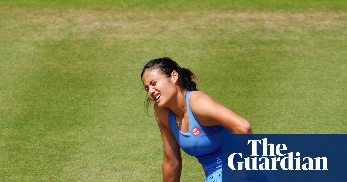 Raducanu supera la paura degli infortuni e raggiunge le semifinali del Queen's Club contro Rakhimova | Tennis