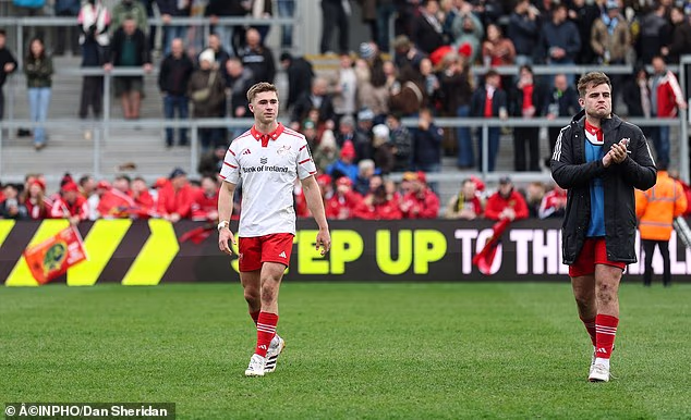 Giornata difficile: Jack Crowley e Alex Kendellen erano a terra dopo aver perso contro l'Exeter