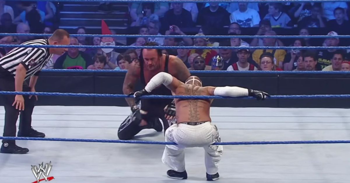 Rey Mysterio ricorda di aver rotto il naso a Undertaker in uno sfortunato incidente sul ring
