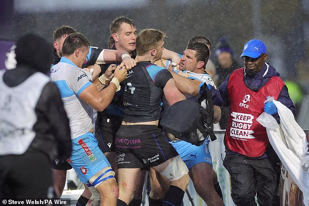 Handre Pollard dei Bulls affronterà lo skipper di Glasgow Kyle Steyn a Scotstoun ad aprile