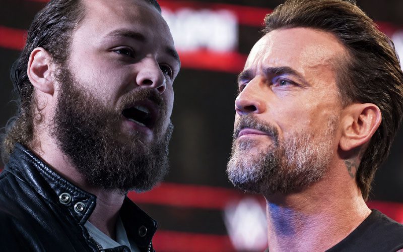 Se mai la porta della WWE si aprisse, non ci si aspetta che CM Punk sia in grado di distruggere Jack Perry
