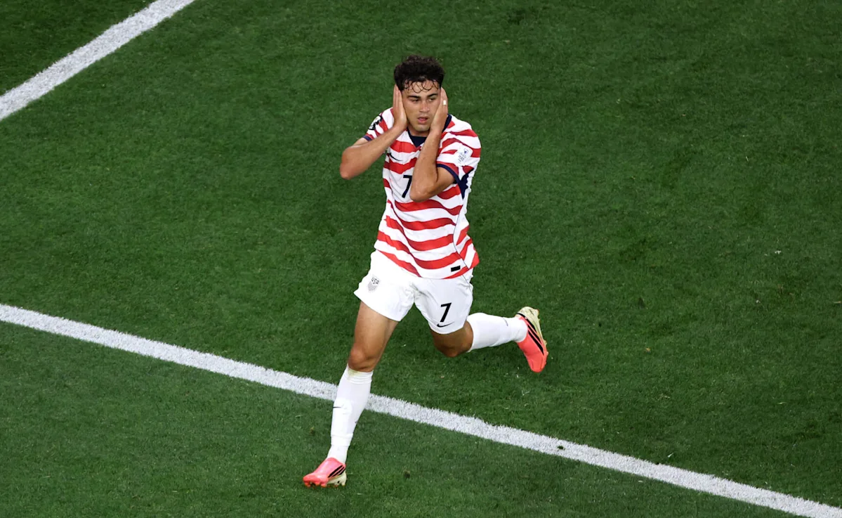 Seconda giornata di Coppa del Mondo: il gol meraviglioso di Reyna, la battuta di Lalas, la FIFA comica, la festa è vietata