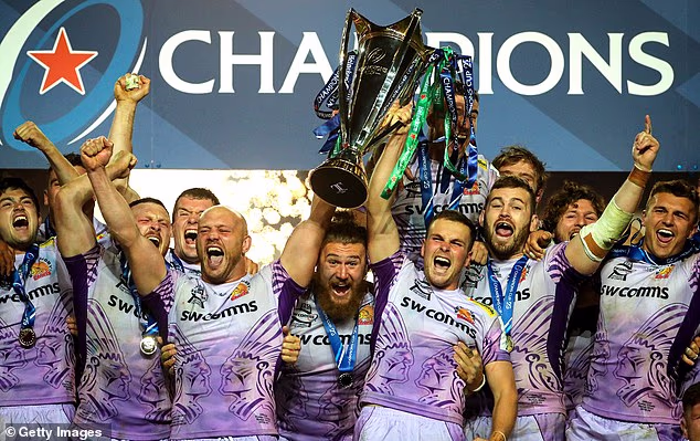 Gli Exeter Chiefs festeggiano la vittoria della Coppa dei Campioni 2020 ad Ashton Gate vuoto: l'ultima volta che una squadra non francese ha vinto la competizione europea di rugby d'élite