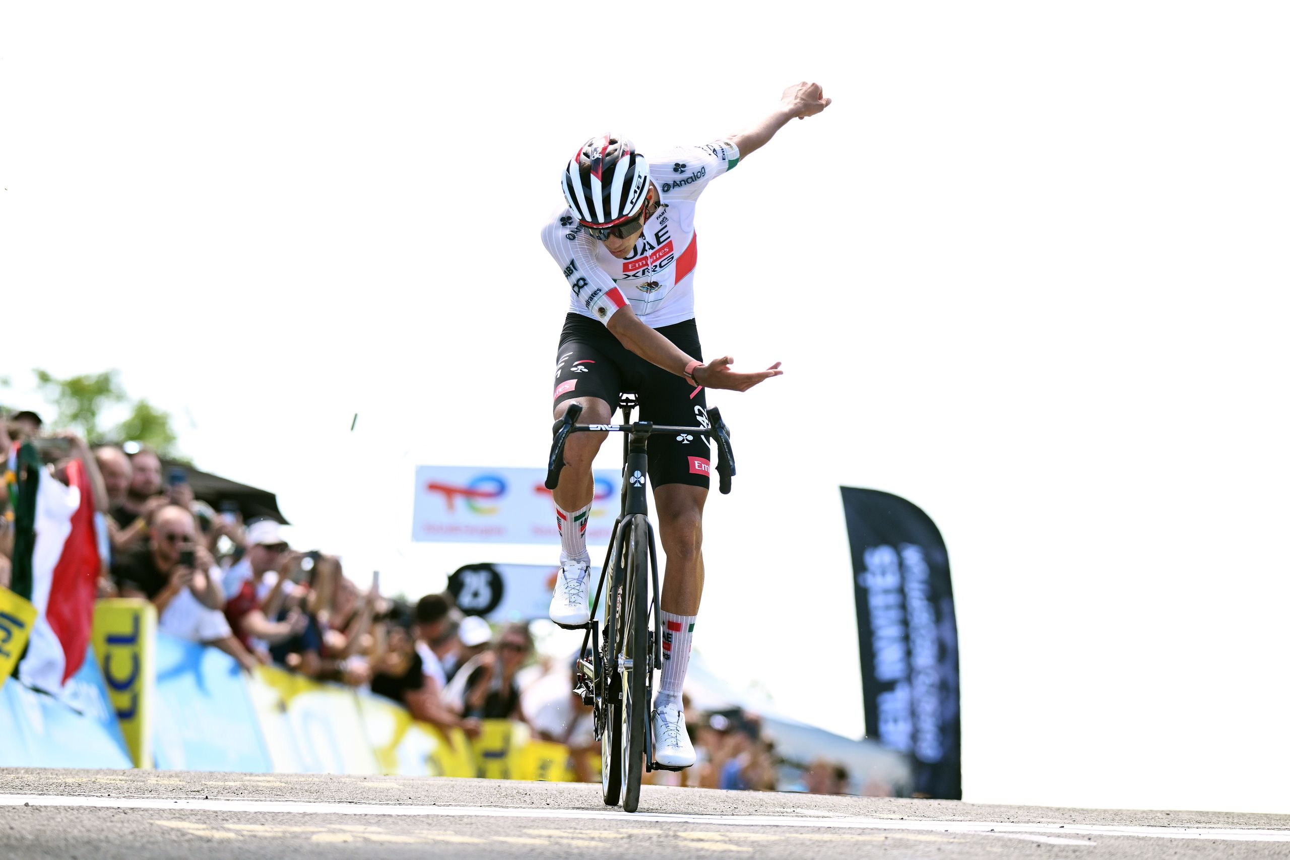 Tour Auvergne-Rhône-Alpes Tappa 8 LIVE - Tuckwell conduce la decisiva prova finale in montagna